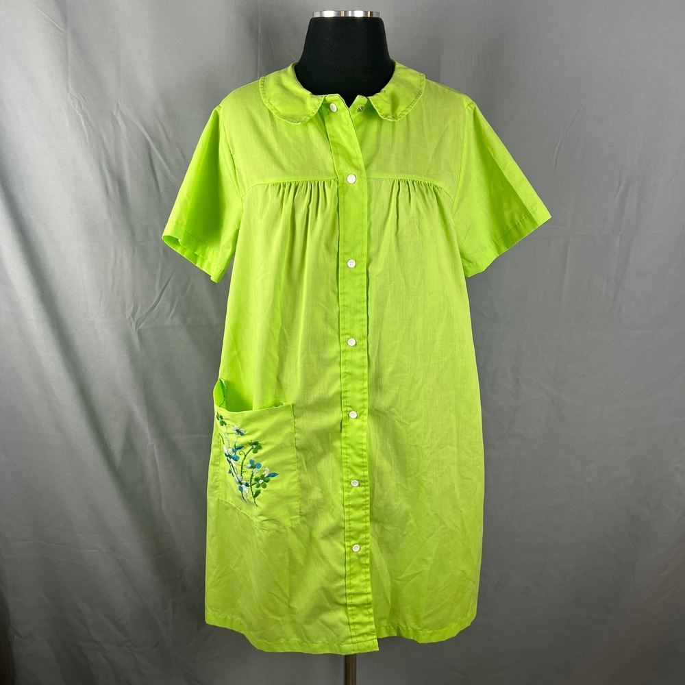 Vintage House Coat Dress Womens M 14-16 Flower Embroidered Cotton Button Front